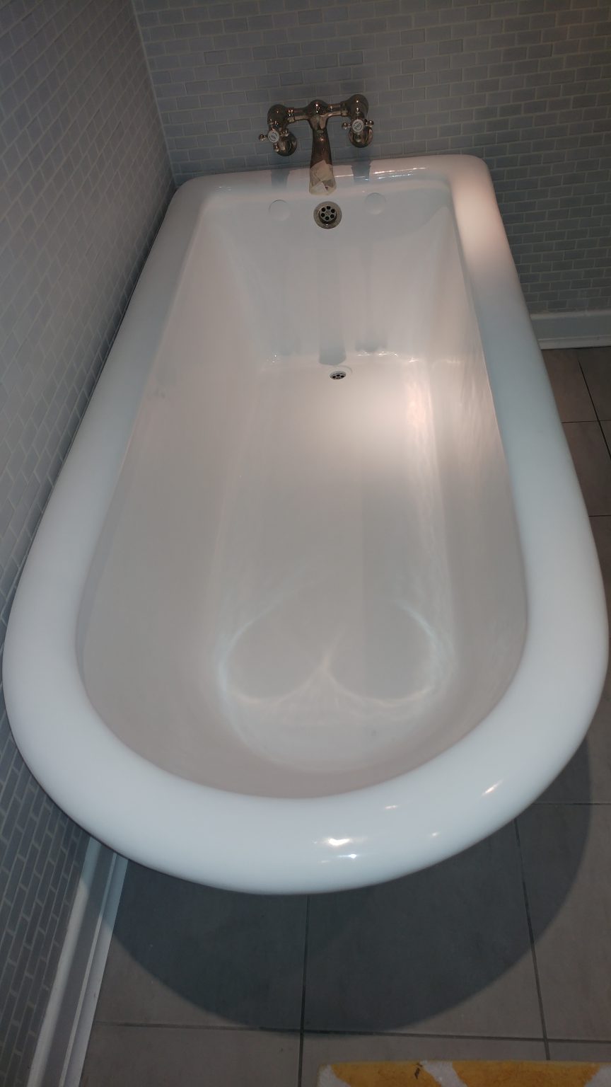 About Bathglaze Reenamelling BathGlaze Bath resurfacing and re